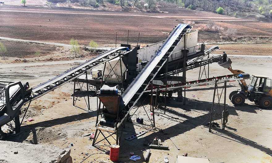 吉林時(shí)產(chǎn)200噸移動破碎站生產(chǎn)線