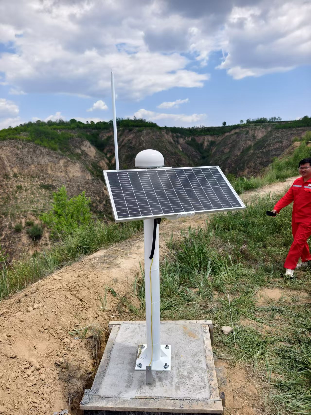 中石油煤層有限責任公司韓城采氣管理區(qū)邊坡監(jiān)測站 (4).jpg