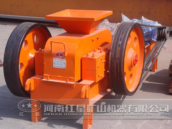 鎳礦雙齒輥破碎機(jī) 鎳礦雙齒輥破碎機(jī)