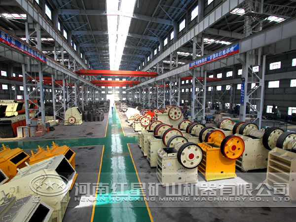顎式破碎機(jī)生產(chǎn)車間 顎式破碎機(jī)生產(chǎn)車間