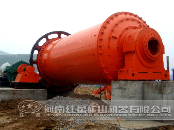 球磨機(jī)作業(yè)現(xiàn)場