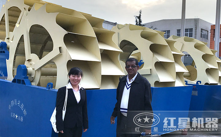 客戶(hù)來(lái)廠(chǎng)選購(gòu)洗砂機(jī) 客戶(hù)來(lái)廠(chǎng)選購(gòu)洗砂機(jī)