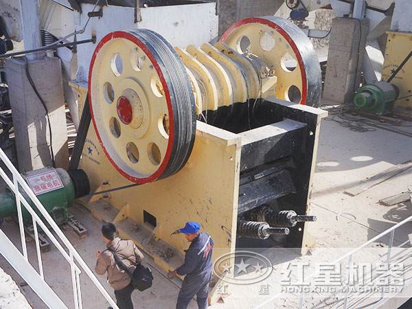 顎式破碎機(jī) 顎式破碎機(jī)