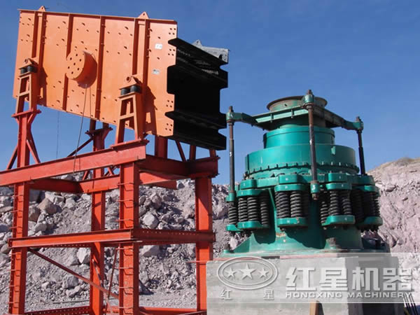 圓錐破碎機(jī)作業(yè)現(xiàn)場圖 圓錐破碎機(jī)作業(yè)現(xiàn)場圖