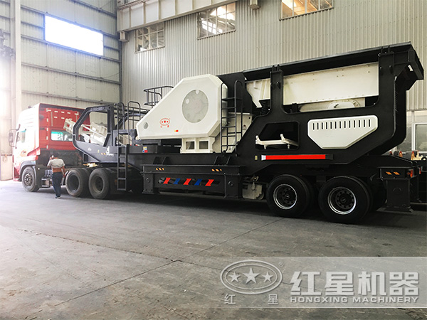 移動式城市垃圾破碎站發(fā)貨現(xiàn)場 移動式城市垃圾破碎站發(fā)貨現(xiàn)場