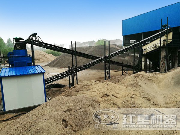 遼寧制砂生產(chǎn)線作業(yè)現(xiàn)場(chǎng) 遼寧制砂生產(chǎn)線作業(yè)現(xiàn)場(chǎng)