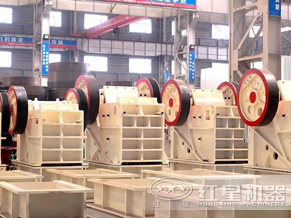 顎式破碎機生產(chǎn)車間 顎式破碎機生產(chǎn)車間