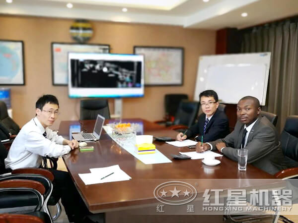 來廠咨詢、了解設(shè)備的客戶