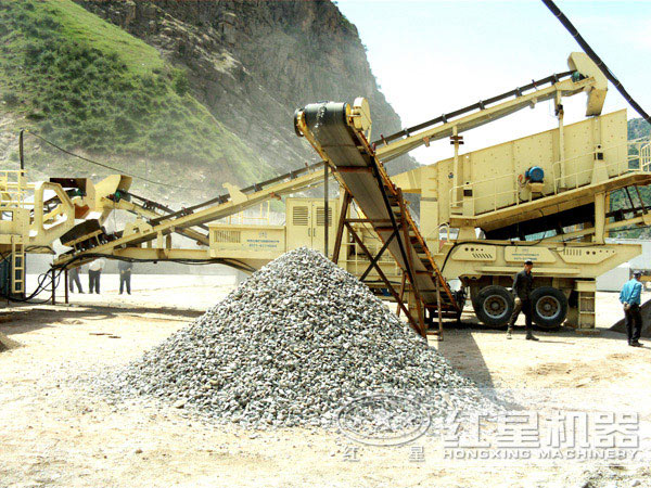 可移動碎石機(jī)現(xiàn)場