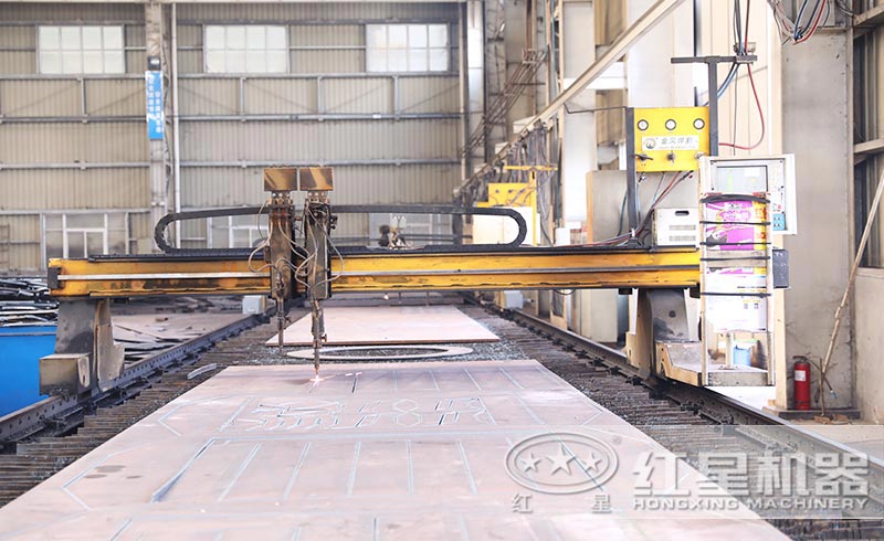 紅星大型設備生產(chǎn)車間
