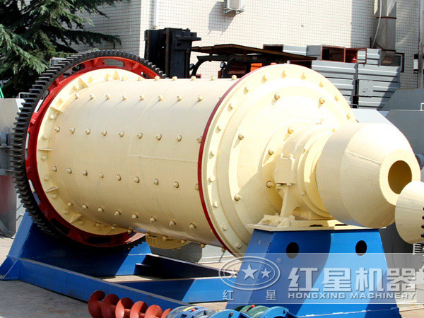 一小時十幾噸的棒磨式制砂機(jī) 一小時十幾噸的棒磨式制砂機(jī)