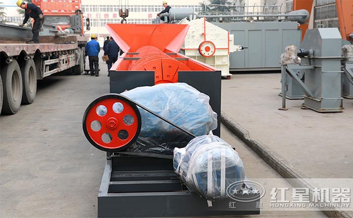 螺旋洗砂機(jī)發(fā)貨現(xiàn)場(chǎng) 螺旋洗砂機(jī)發(fā)貨現(xiàn)場(chǎng)