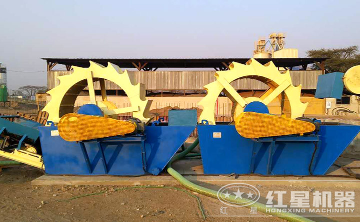 紅星技工現(xiàn)場(chǎng)指導(dǎo)設(shè)備安裝、調(diào)試