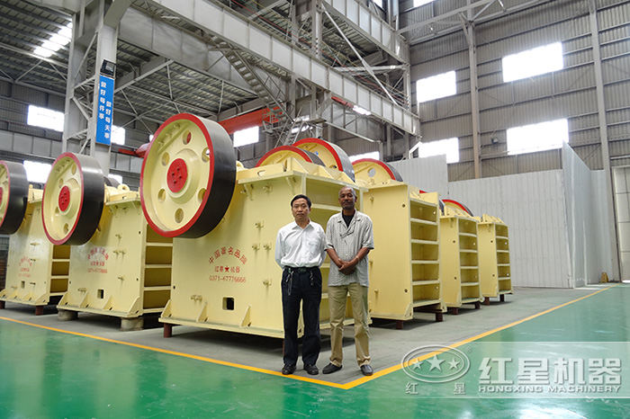 顎式破碎機(jī)車間 顎式破碎機(jī)車間