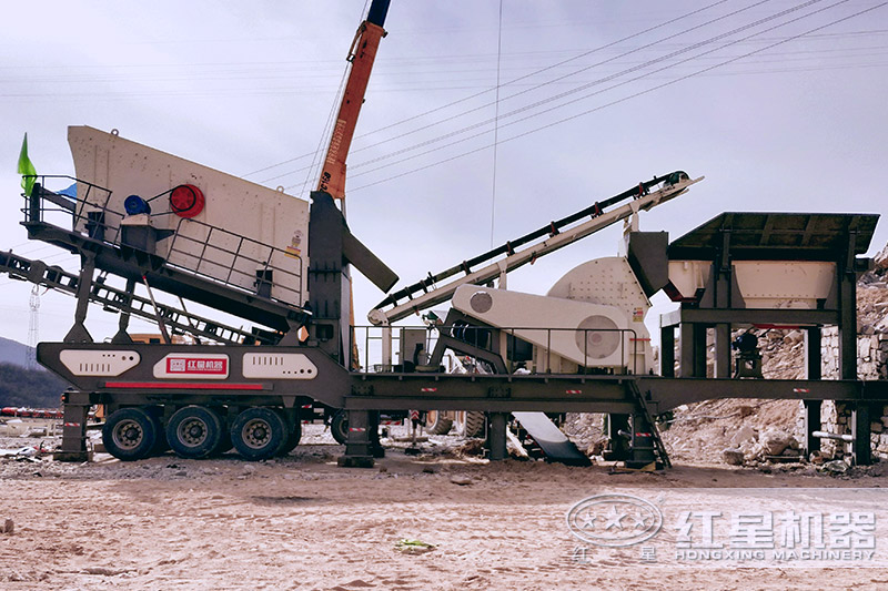 移動(dòng)破碎一體成型機(jī)客戶現(xiàn)場(chǎng) 移動(dòng)破碎一體成型機(jī)客戶現(xiàn)場(chǎng)