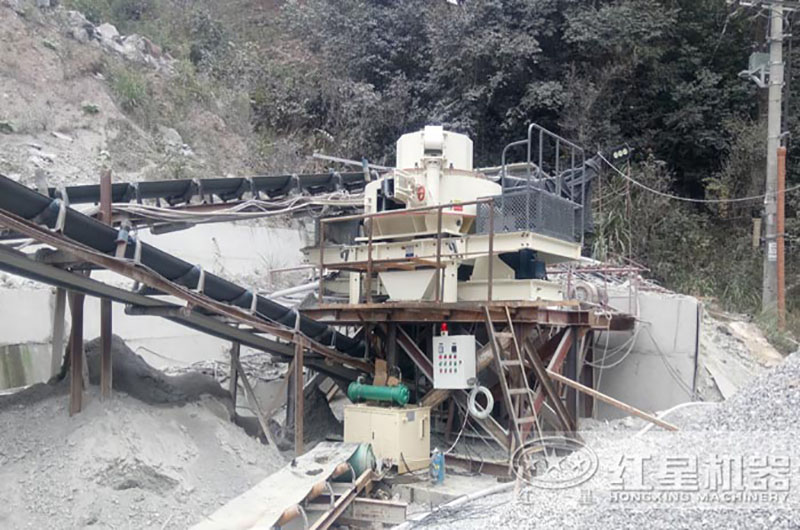 制砂機(jī)工作現(xiàn)場