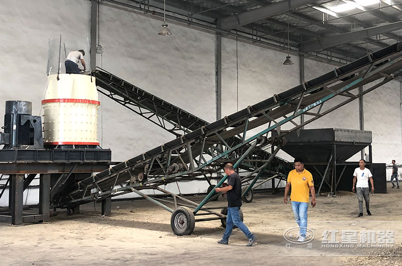 復(fù)合式制砂機設(shè)備應(yīng)用現(xiàn)場 復(fù)合式制砂機設(shè)備應(yīng)用現(xiàn)場